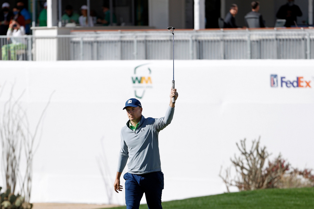 Jordan Spieth shoots 61, raises volume at Phoenix
Open 1