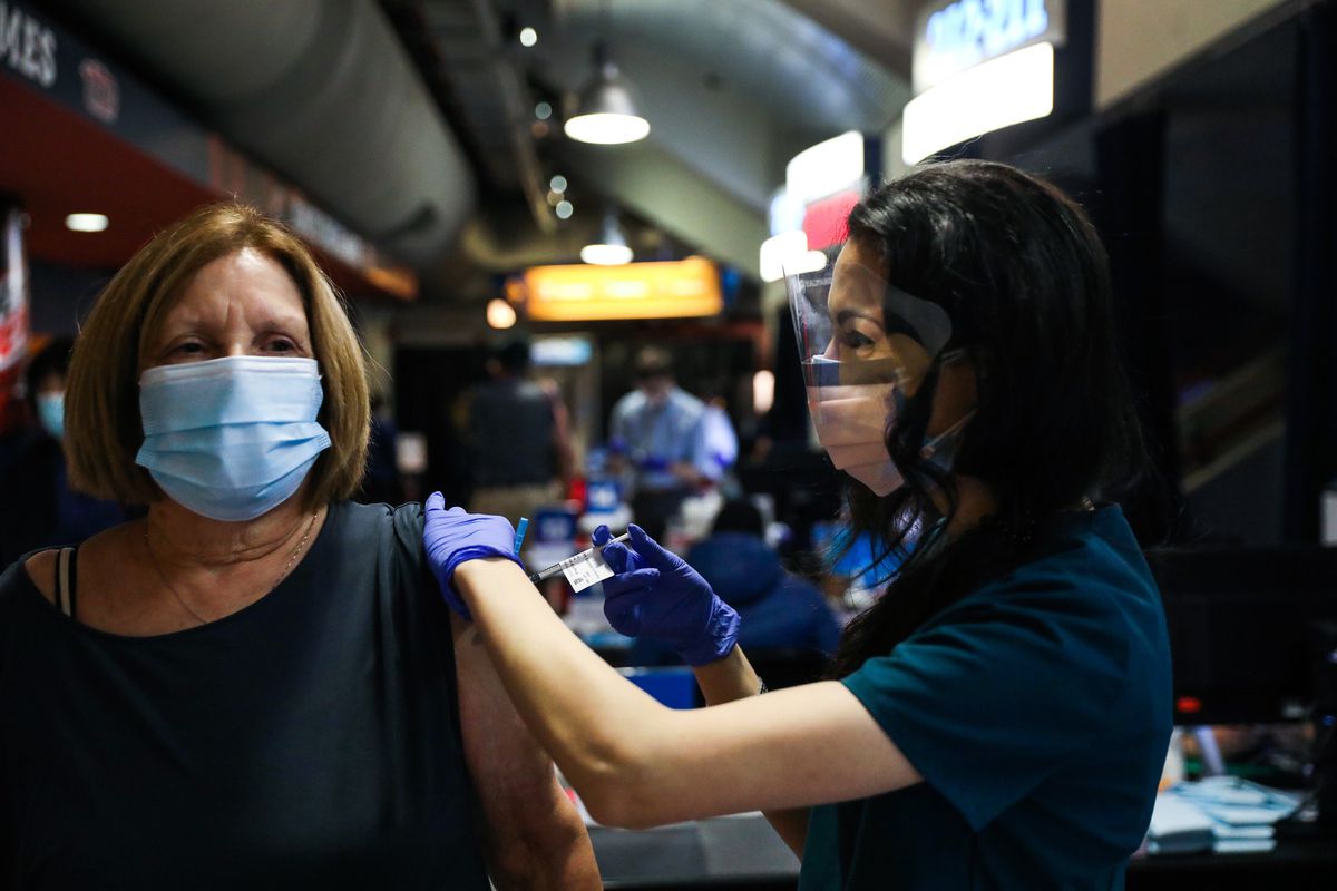 Coronavirus in Illinois updates: Here’s what’s happening
Friday with COVID-19 in the Chicago area 1 Coronavirus in Illinois updates: Here’s what’s happening
Friday with COVID-19 in the Chicago area 1