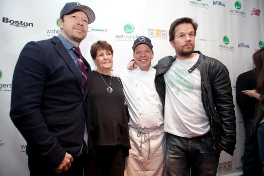 Donnie, Mark, Paul Wahlberg will open a second Wahlburgers
in the Bay Area 1