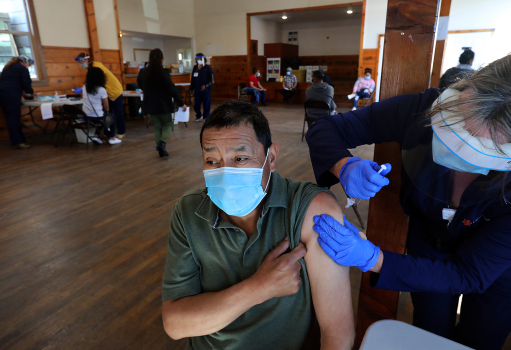 First farmworkers in Santa Cruz County receive COVID-19
vaccine, but supplies remain scarce 1