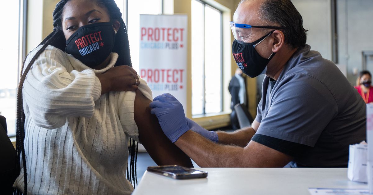 Illinois passes 2 million coronavirus vaccine doses
administered 1