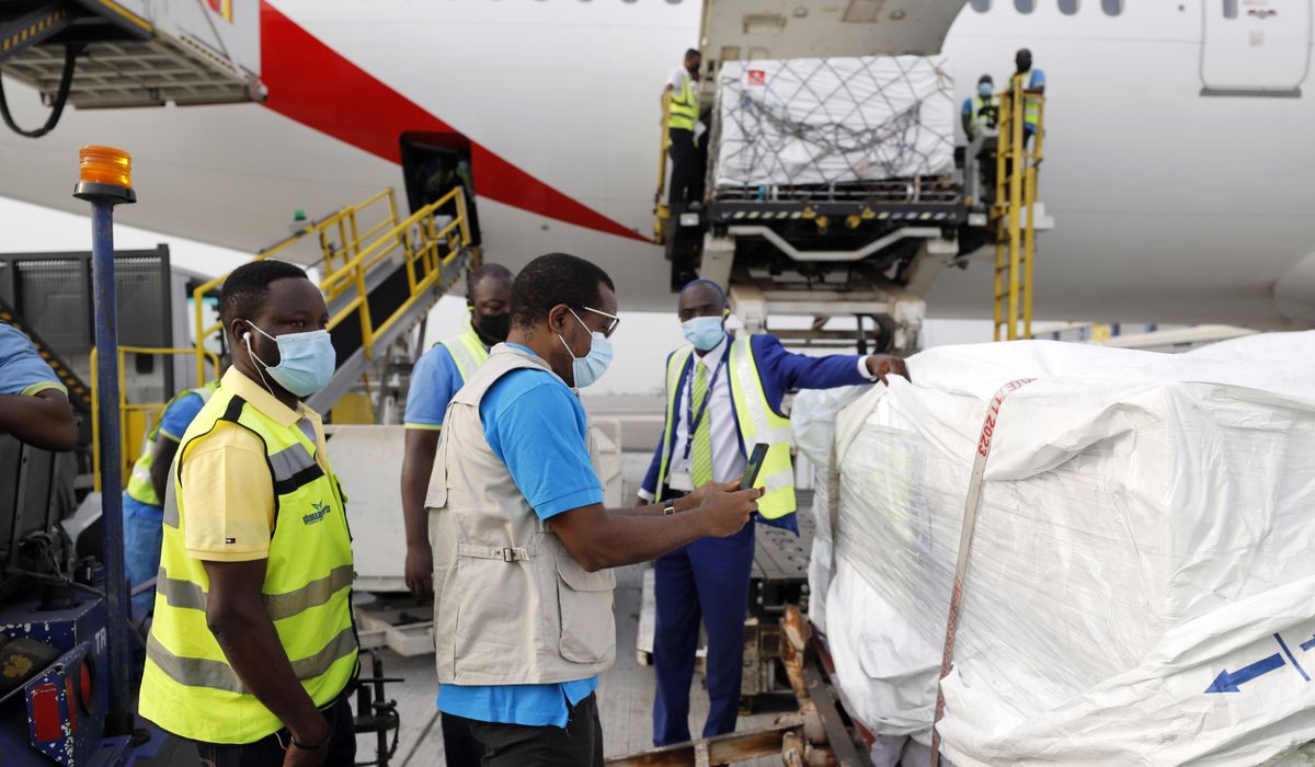Massive COVID-19 vaccine-sharing push kicks off in Ghana as
part of COVAX program 1