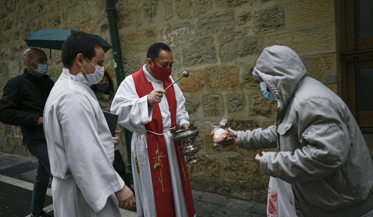 Spain surpasses 60,000 confirmed coronavirus deaths 1
