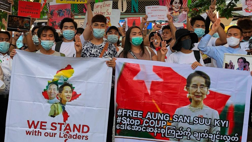 Thai marchers link their democracy cause to Myanmar
protests 1