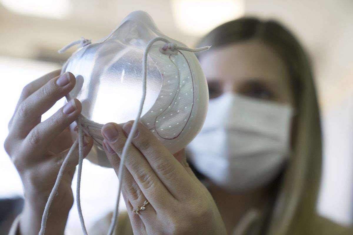 Ford Motor Co. gets patent-pending approval for clear,
N95-grade mask 1