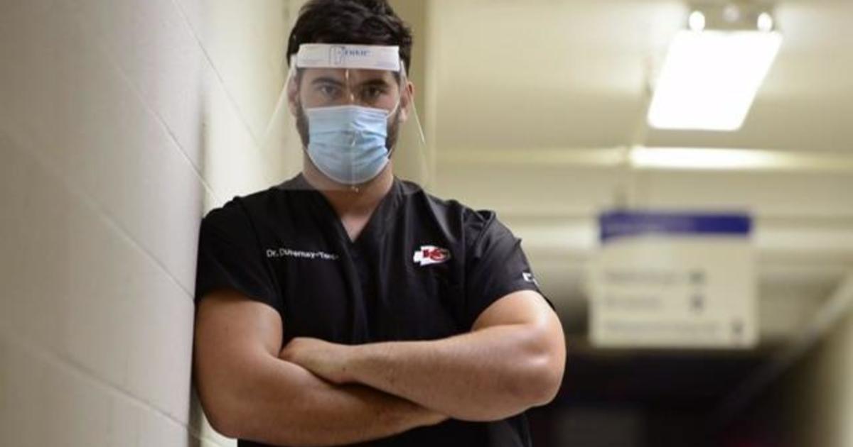 Kansas City Chiefs player Laurent Duvernay-Tardif on putting
football on hold to fight COVID-19 1
