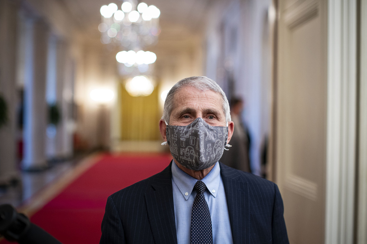 Americans may still be wearing face masks in 2022, Fauci
says 1