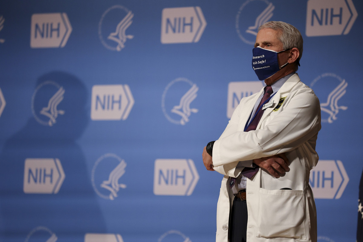 COVID-19 vaccines to be back on track mid-week after Texas
storm, Fauci says 1