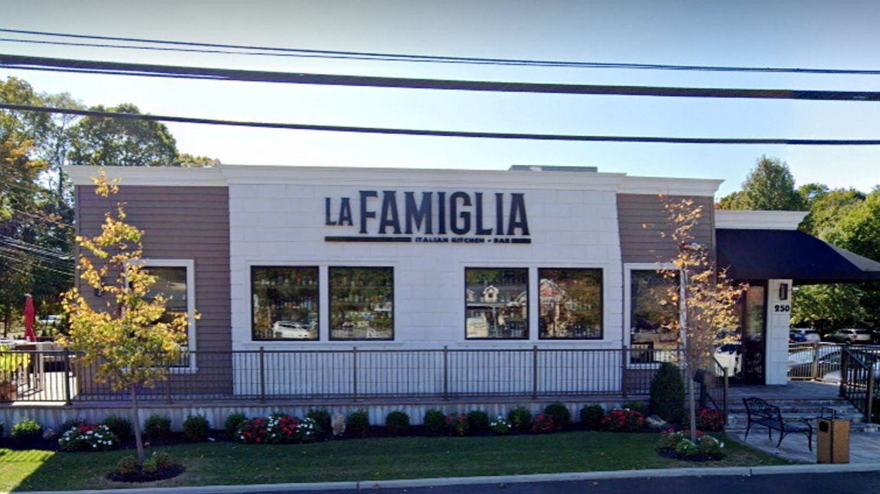 La Famiglia Italian restaurant in Smithtown has liquor
license suspended for COVID-19 violations 1