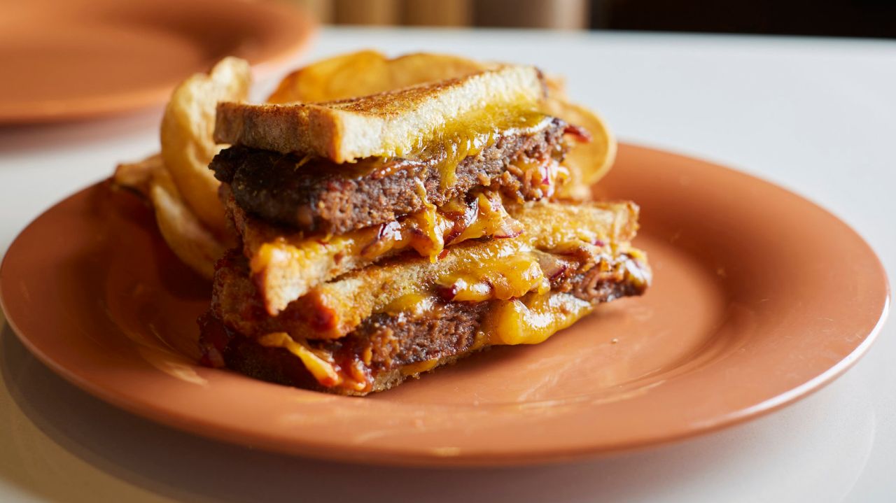 Mac & Melts in Garden City struggles to survive
coronavirus pandemic  1