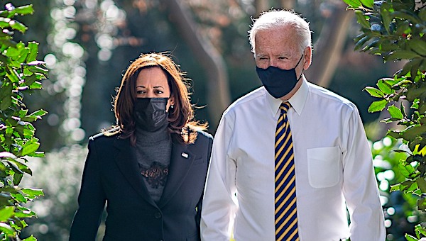 Feds to enforce new mask order through 'criminal
penalties' 1