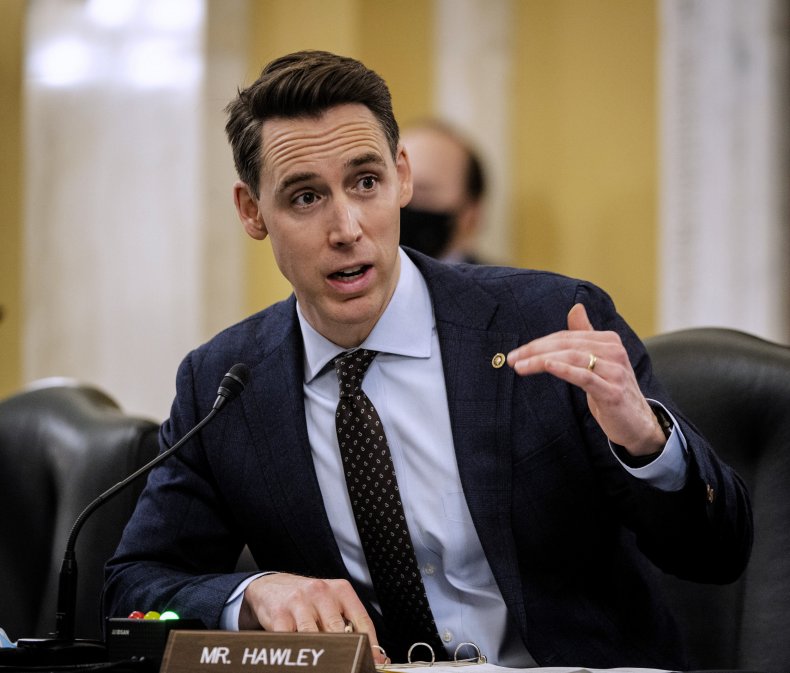 Josh Hawley Challenges Democrats' Budget Reconciliation With
Funding Freeze for Closed Schools 1