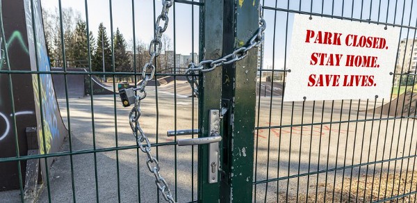 Lockdown states suffer more COVID deaths on average 1