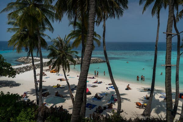 Maldives Courts Influencers Amid Covid-19 1