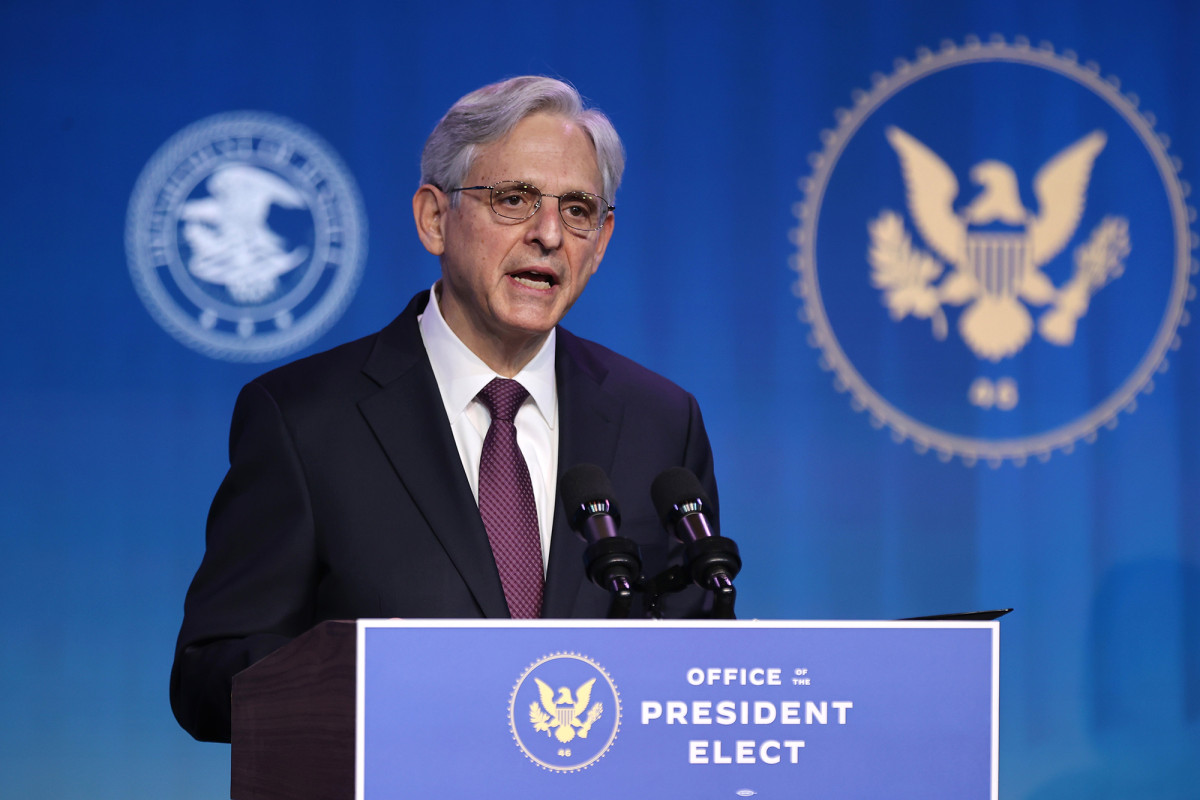 Merrick Garland reveals he plans to probe Capitol
riot 1