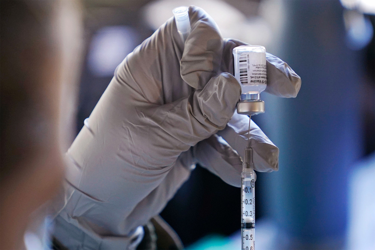FDA allows Pfizer’s COVID-19 vaccine to be stored at higher
temps 1