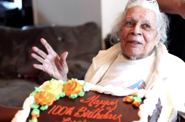 105-year-old woman beats COVID-19 1