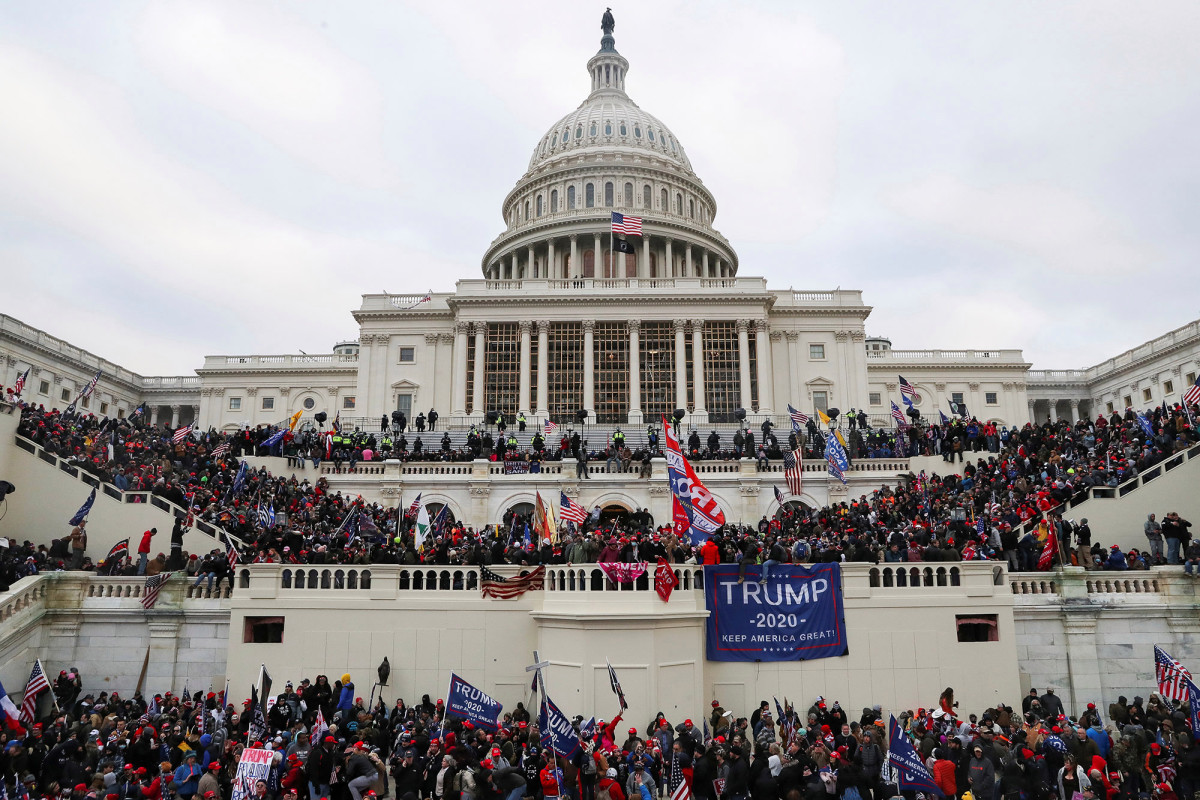 ‘Huge amount’ of lawmakers, staff seeking therapy after
Capitol riot 1