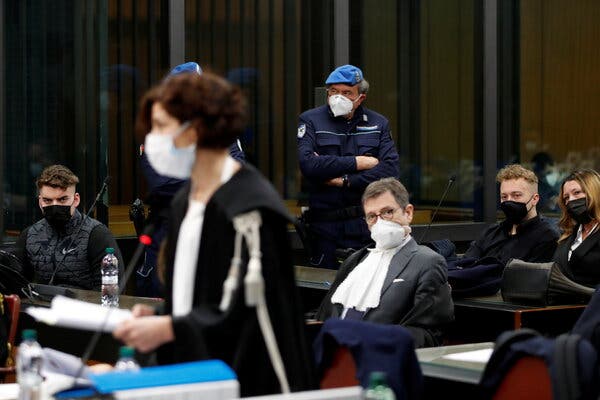 Prosecutor Seeks Life Sentence for Americans in Killing of
Italian Officer 1