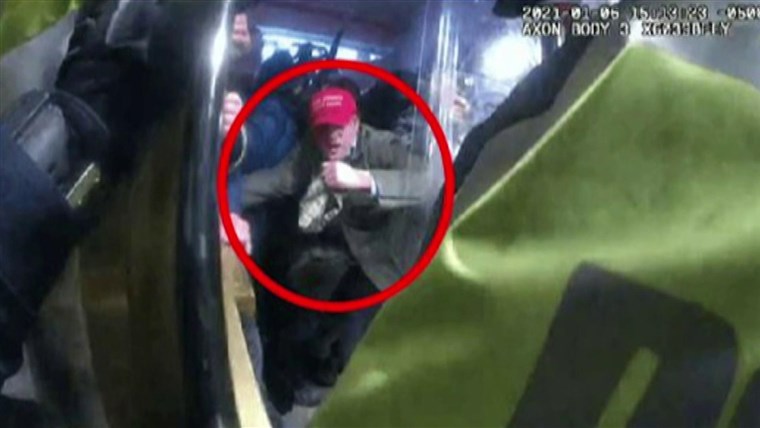 Former Trump appointee charged in Capitol riot wants jail
cell without 'cockroaches crawling everywhere' 1