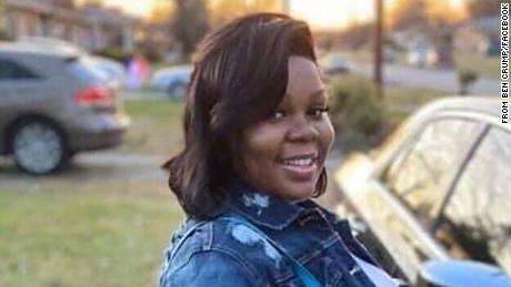 A proposed Kentucky bill would make it a crime to insult or
taunt a police officer 1