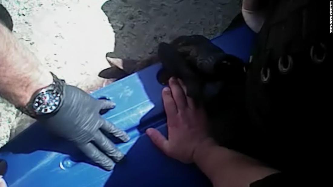 New video: Man told officers 'I can't
breathe' before his death 1 New video: Man told officers 'I can't
breathe' before his death 1