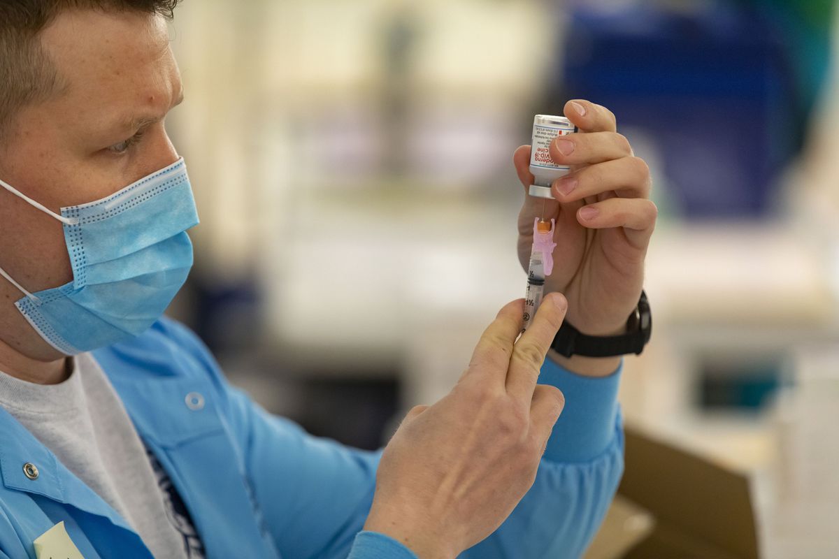 Chicago Medical Society to help provide background checks so
doctors can give COVID-19 vaccinations 1