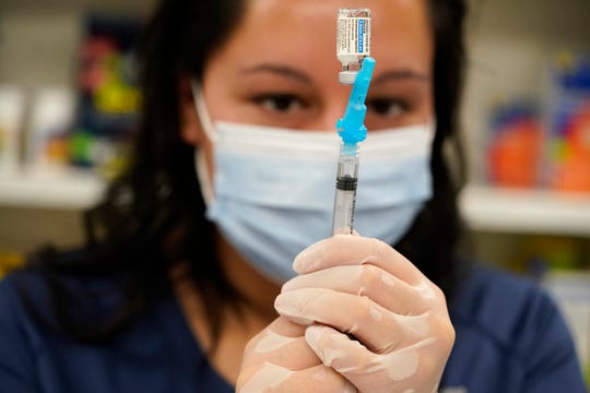 Public health experts warn against complacency; Michigan
makes homeless people vaccine-eligible; 525K US deaths. Latest
COVID-19 updates 1