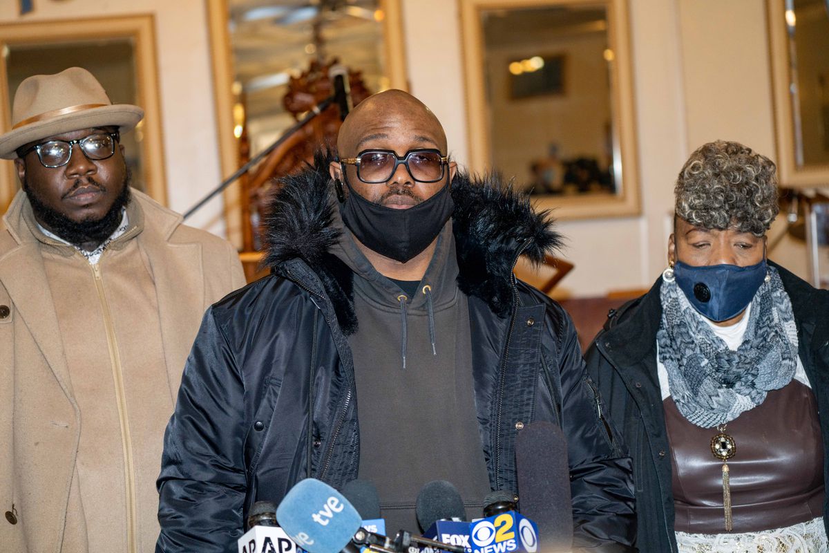 George Floyd’s Brooklyn brother calls start of Derek
Chauvin’s murder trial ‘surreal,’ says he’ll face fired cop in
court 1 George Floyd’s Brooklyn brother calls start of Derek
Chauvin’s murder trial ‘surreal,’ says he’ll face fired cop in
court 1