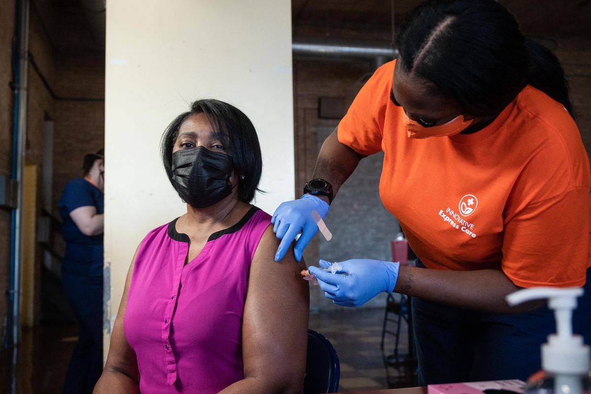 Over 1 million Illinois residents fully vaccinated against
COVID-19 (LIVE UPDATES) 1