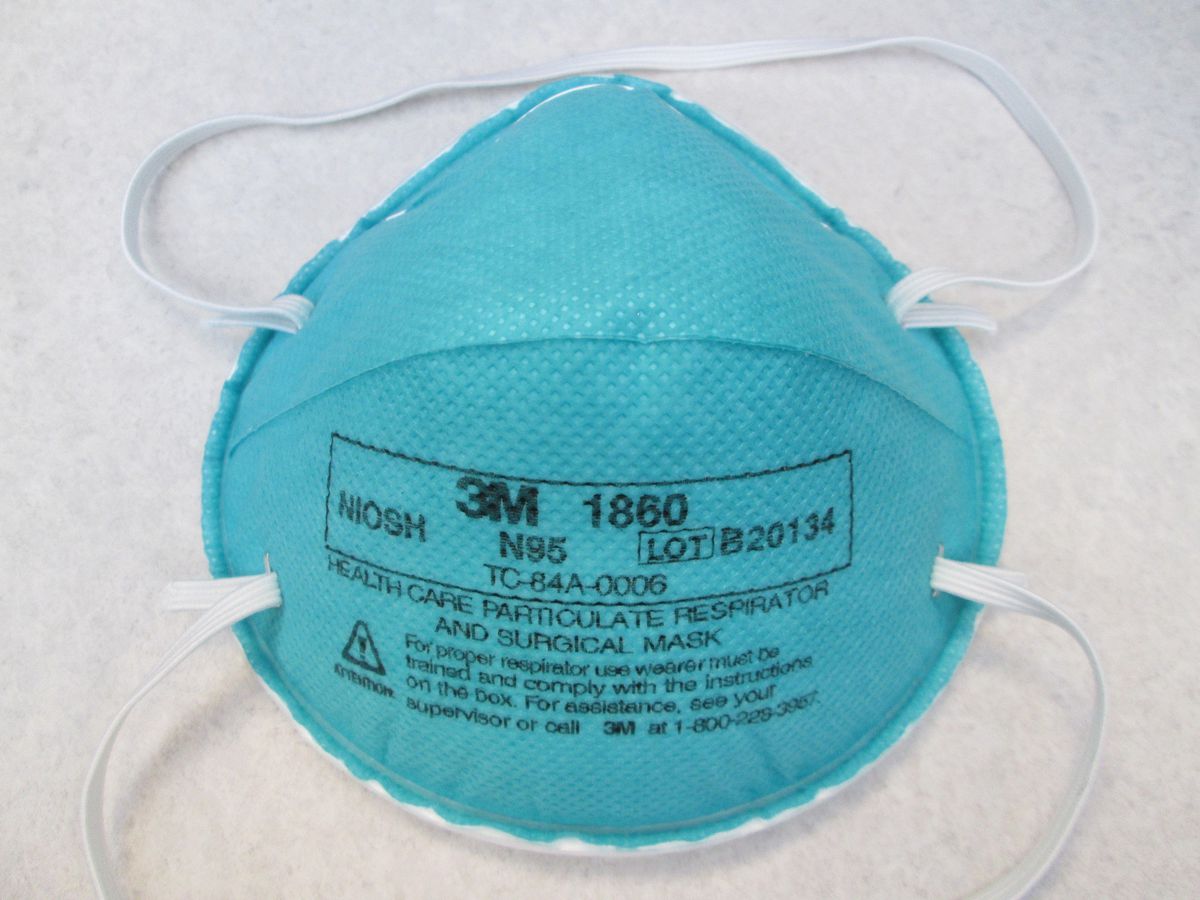 Boxes with more than 65,000 counterfeit N95 masks
intercepted at O’Hare by border protection officers 1