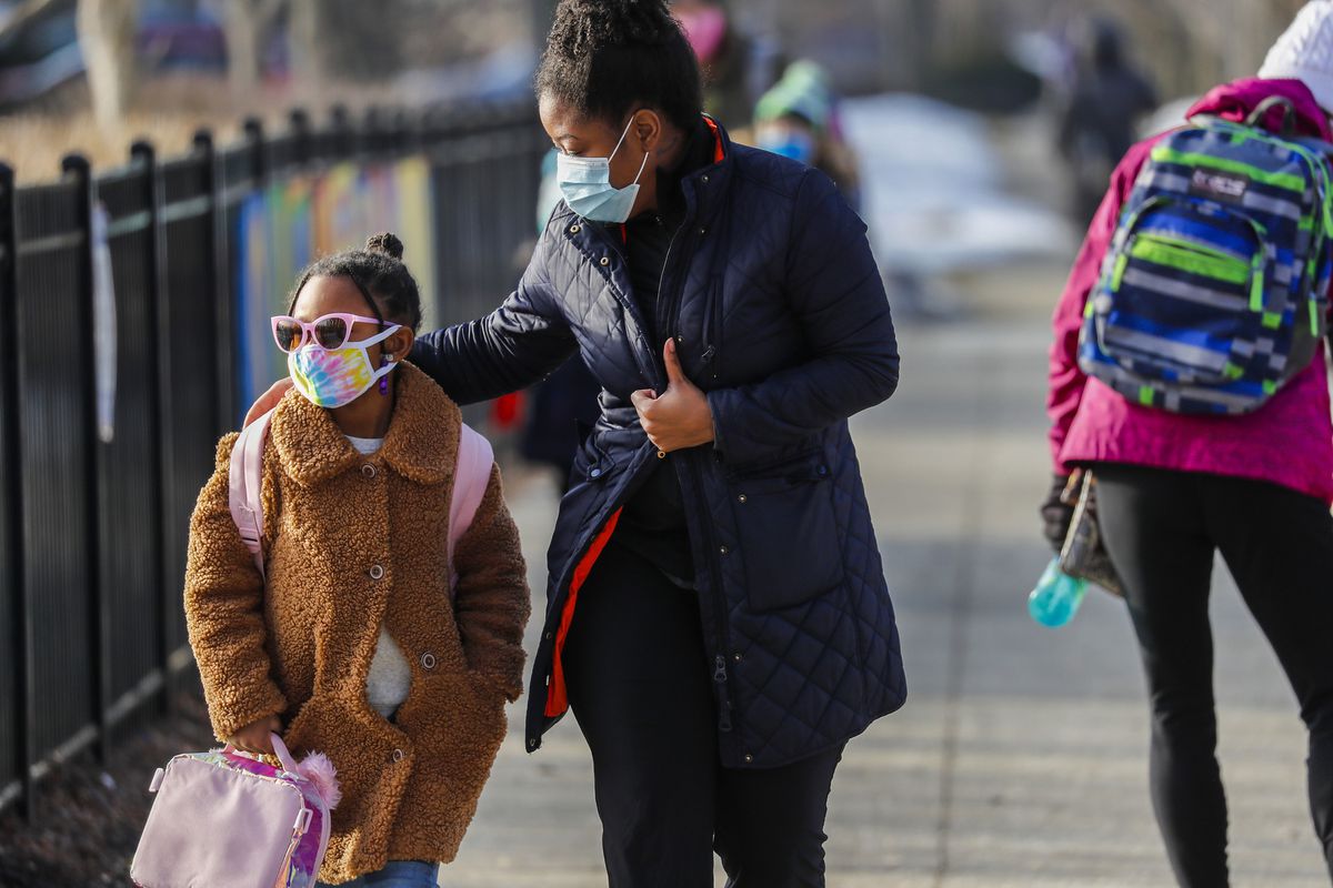 Chicago Public Schools reopens after yearlong COVID-19
shutdown: ‘When schools closed ... none of us thought it would be
yet another year’ 1 Chicago Public Schools reopens after yearlong COVID-19
shutdown: ‘When schools closed ... none of us thought it would be
yet another year’ 1