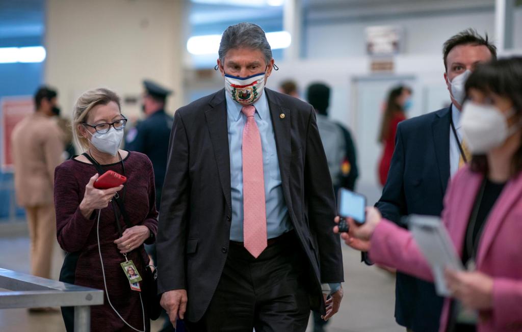 With coronavirus aid in sight, Democrats debate filibuster
changes 1