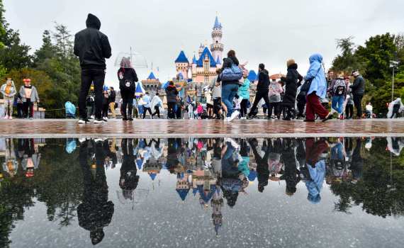 Disneyland, Universal and other California theme parks can
reopen April 1 1