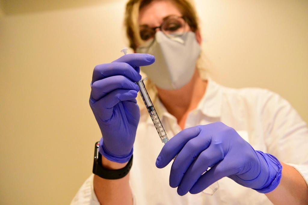 Merck to help produce rival J&J’s COVID-19 vaccine,
official says 1