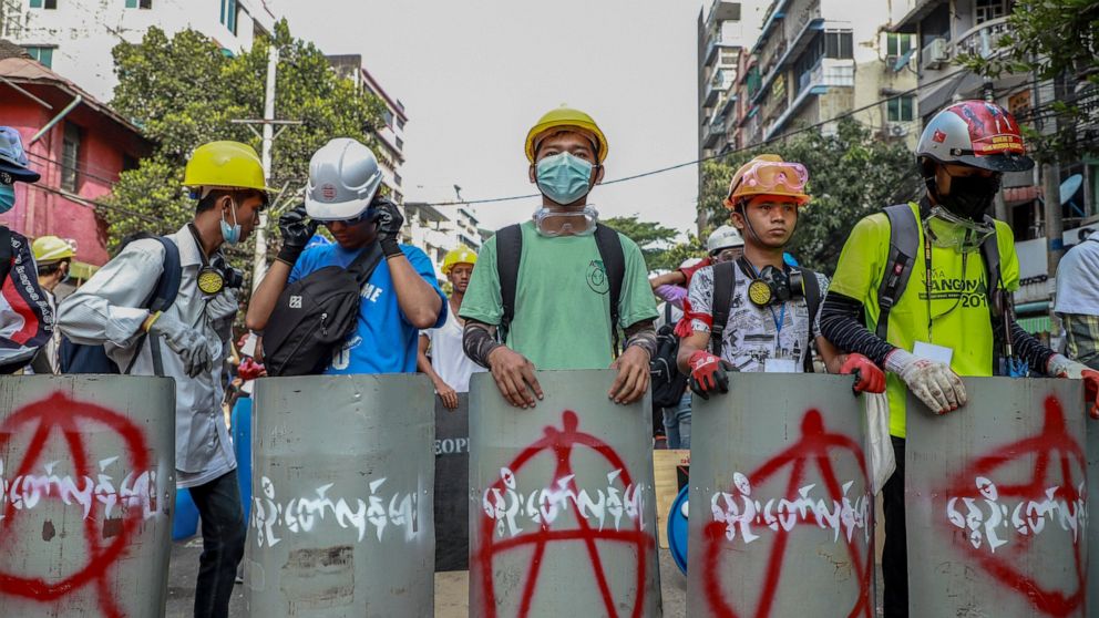 Reports: Myanmar security forces kill at least 33
protesters 1