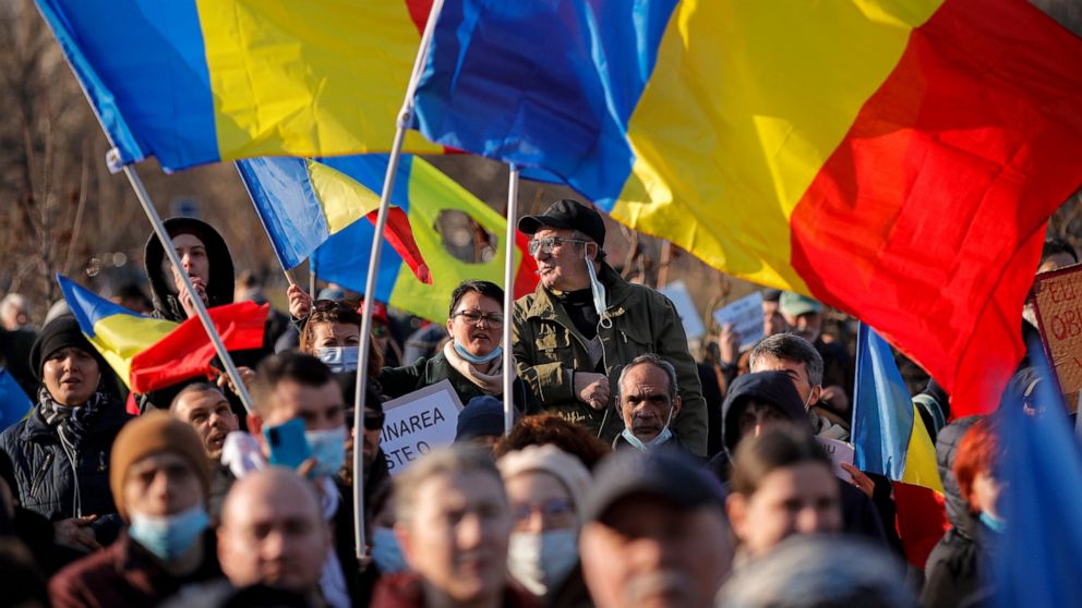 3,000 at Romania anti-vaccination protest amid COVID-19
rise 1
