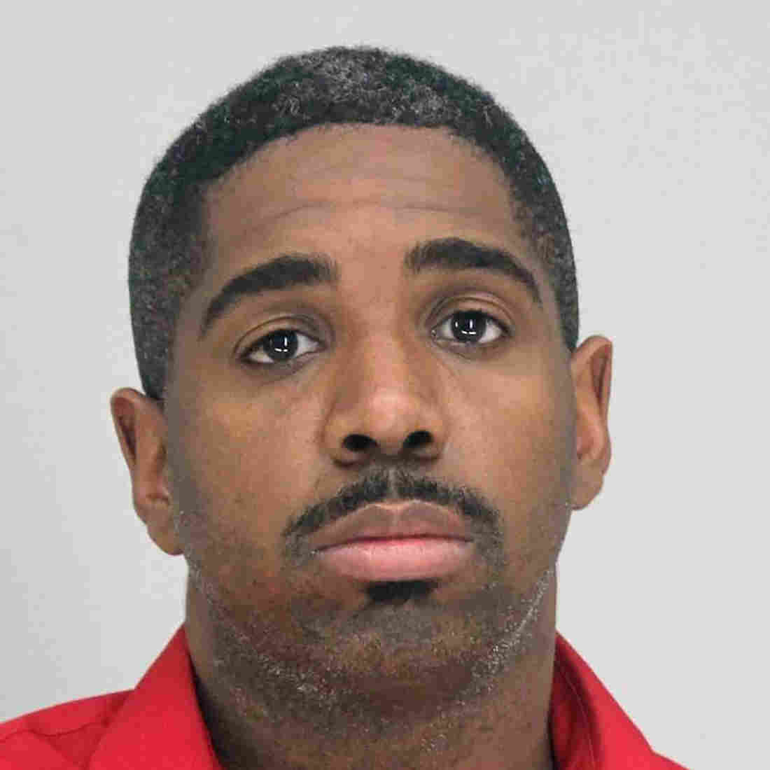 Dallas Officer Ordered Man To Kill Two People, Police
Say 1