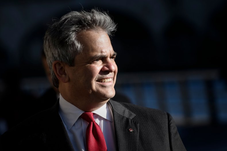 Texas Mayor Calls Governor's Lifting Mask Mandate 'Wrong,'
Apologizes for Mexico Trip 1