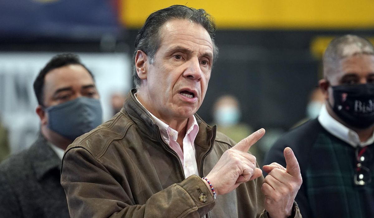 Gov. Cuomo vows to stay in office amid new
allegations 1