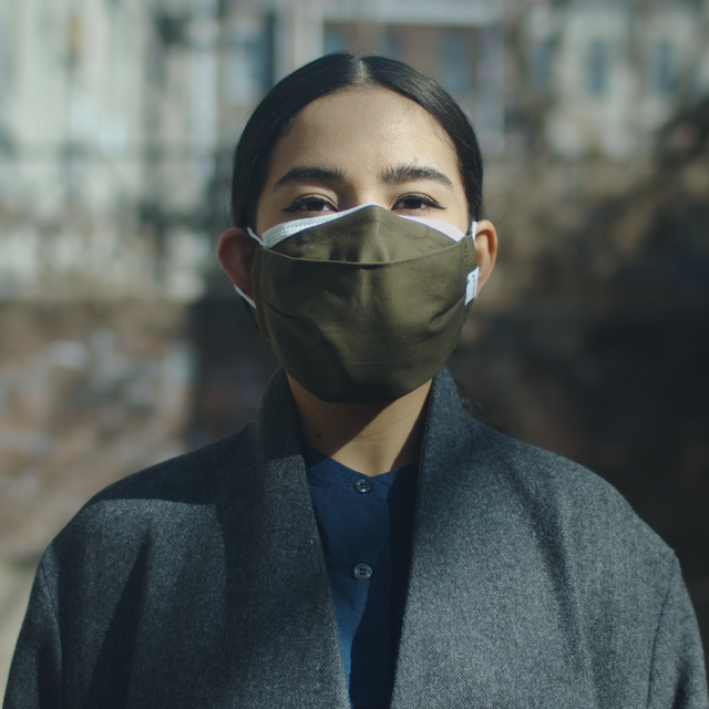 Double Masking Can Get Tricky. Here’s an Easy Way to Do It
Right. 1