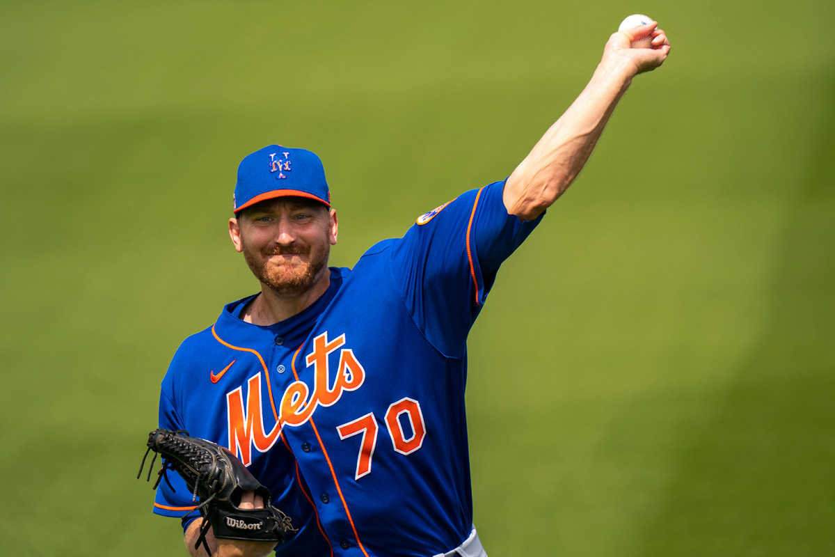 Mets release Mike Montgomery as Opening Day rotation comes
into focus 1
