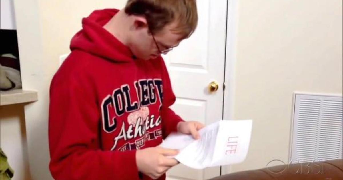 College hopeful opens the letter of his dreams 1