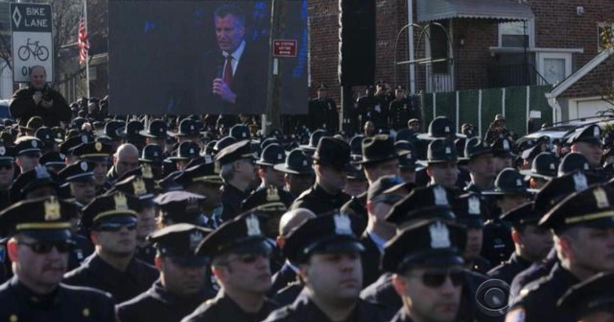 NYPD officer funeral reveals rifts in police force 1