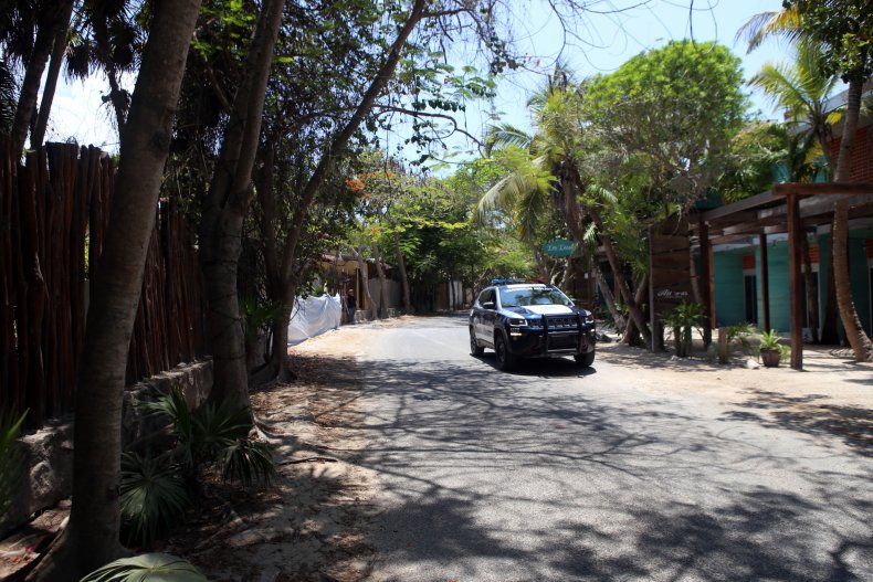 Who Was Victoria Salazar? Woman's Death at Tulum Police
Hands Evokes George Floyd 1