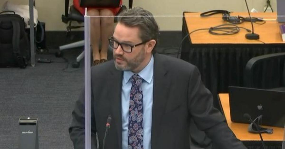 Eye Opener: Prosecutors reveal new evidence, videos in
Chauvin trial 1