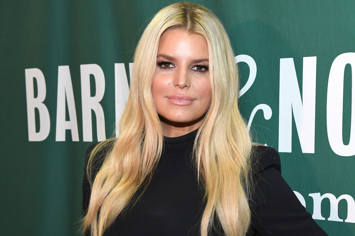 Jessica Simpson had COVID-19, calls past year ‘especially
intense’ 1