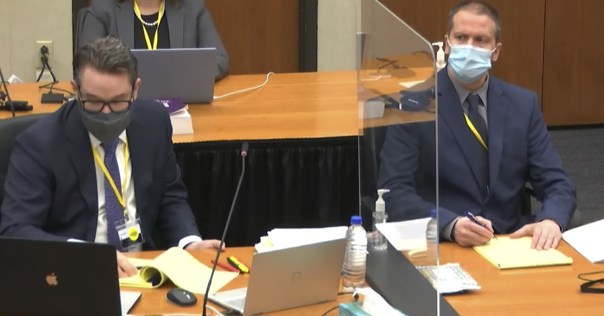 Witnesses: Onlooker anger increased as George Floyd stopped
moving 1