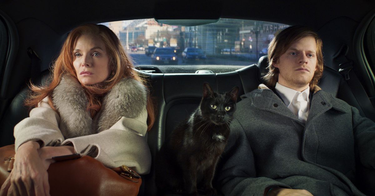 ‘French Exit’: Brilliant Michelle Pfeiffer, in Paris and
surrounded by upper-class twits 1