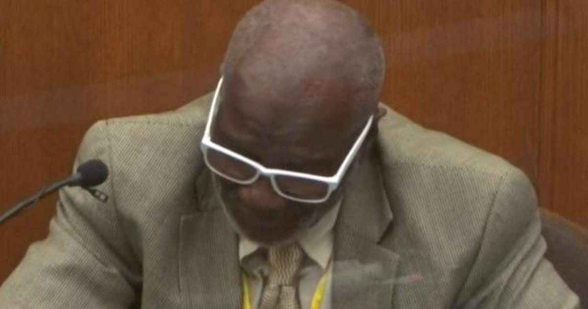Witness breaks down in tears watching George Floyd police
video 1